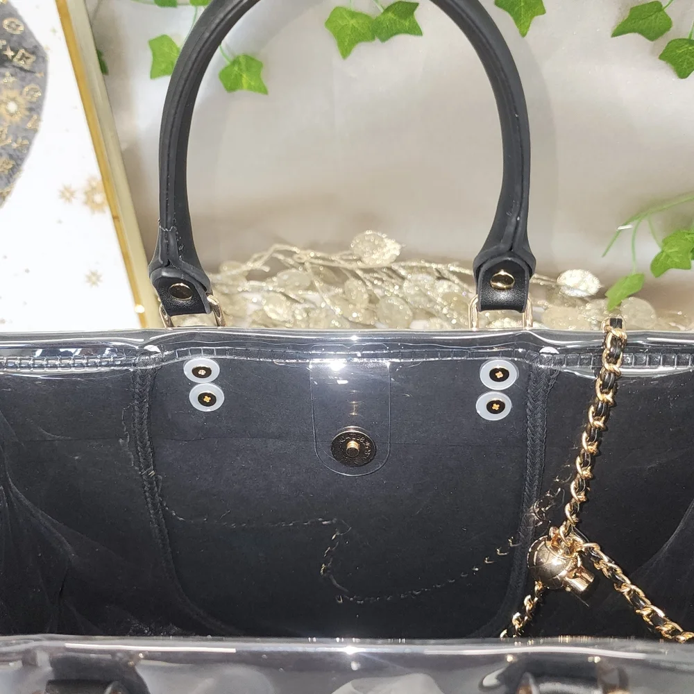Chanel Black Patent Camellia Tote Bag - Picture 10 of 11